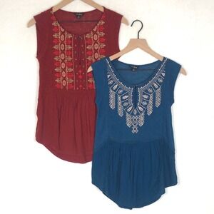 Lot of 2 Lucky‎ Brand Embroidered Linen Blend Boho Tops Sz S Blue Red Pullover